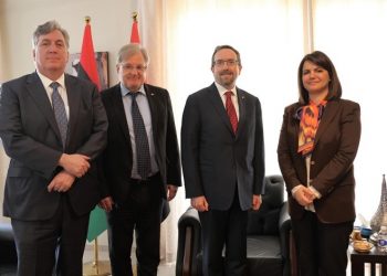 واشنطن تدرس فتح سفارتها في ليبيا بعد غلقها لـ 8 أعوام