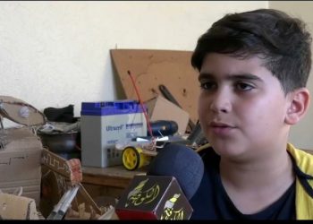 مهارة جديدة يبتكرها طفل غزّي !