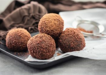 طريقة تحضير كرات الكاكاو بالحليب المحلى