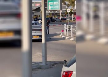 مقتل 4 إسرائيليين وإصابة 2 بعملية دهس وطعن ببئر السبع واستشهاد منفذها