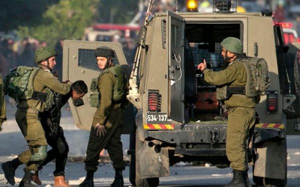 IOF launches massive arrest raids in West Bank