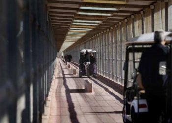 الاحتلال يستأنف دخول عمال وتجار من غزة عبر “إيرز” غدًا