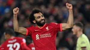 محمد صلاح يجرى مفاوضات مع ليفربول والسبب!