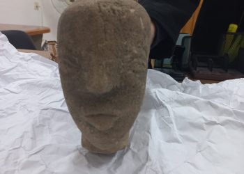 السياحة والآثار تعلن عن اكتشاف تمثال كنعاني بتبة الشيخ حمودة الأثرية