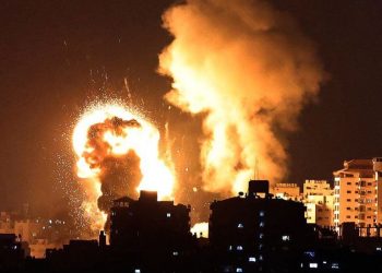 Israeli warplanes strike targets in Gaza strip