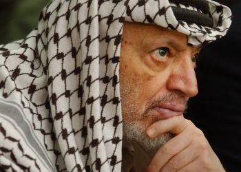 ضابط إسرائيلي: أعددنا خطة عملياتية لاختطاف ياسر عرفات