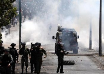 إصابات بالاختناق خلال مواجهات مع الاحتلال شرق طولكرم