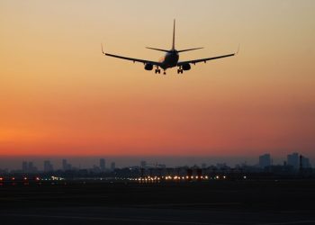 رجل يخترق موقع شركة طيران هندية للعثور على حقيبته