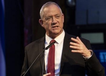 غانتس: نقلت “رسالة حادة” إلى السلطة الفلسطينية بشأن قبر يوسف