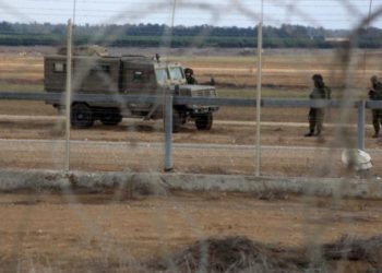 Israeli soldiers shoot farmers in southern Gaza Strip