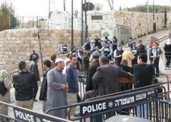 الاحتلال يفرض قيوداً جديدة على الصلاة بالأقصى