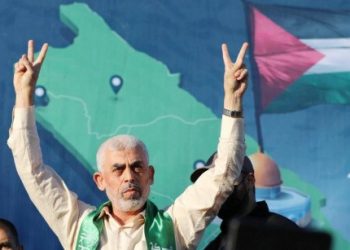 لأول مرة.. قيادي بحماس يكشف مضمون الرقم (1111) الذي أطلقه السنوار