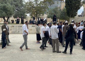 Israeli forces invade Al-Aqsa Mosque, shoot 21 Palestinian worshippers