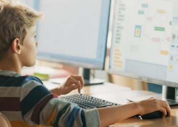 5 تطبيقات ممتعة تُساعد طفلك على تعلم البرمجة