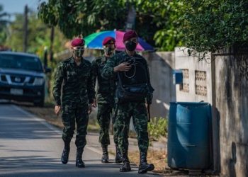 جيش ميانمار يقصف انفصاليين قرب تايلاند.. ونزوح الآلاف