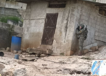 قوات الاحتلال تقتحم مخيم جنين واندلاع اشتباكات مسلحة