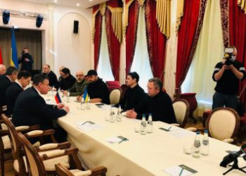 Russia says peace talks not ready for leaders' meeting