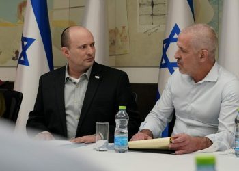 بينيت وغانتس وبارليف: سندحر “الإرهاب” ونواصل نشاطتنا العسكرية