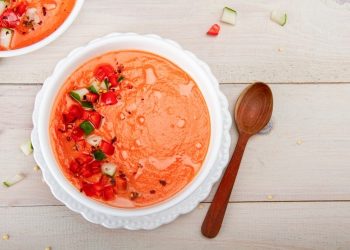 شوربة الشوفان بالطماطم السهلة