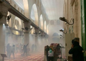 “حماس والجهاد” تحذران من مخطط اقتحام المسجد الأقصى غدا