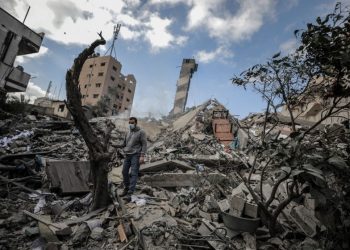 هآرتس: الجيش يتجنب التحقيق في جرائم الحرب الأخيرة