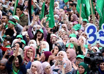 حماس: انتصار "الكتلة الإسلامية" في بيرزيت يؤكد دعم شعبنا لخيار المقاومة