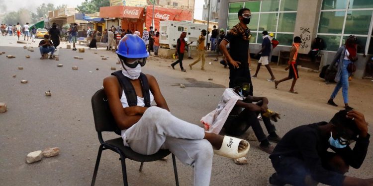 One killed in a renewed protest against the coup in Sudan