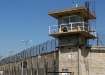 Closing Erez crossing with Gaza deters families from visiting their sons in Israeli jails