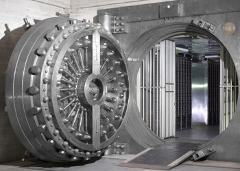 Seizure of Russian assets to rebuild Ukraine illegal - US