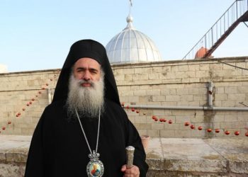 المطران حنا: المناضلة "أبو عاقلة" صوت صارخ منادي بالحق والعدالة في العالم