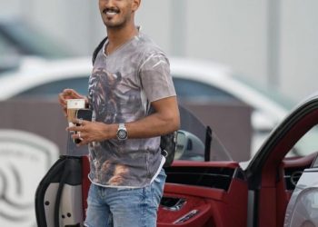 تبرع بالسراويل لفواز على تويتر – فمن هو فواز القرني؟