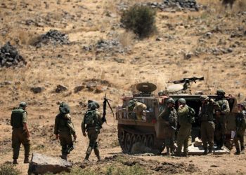 شبان يخترقون موقعًا لجيش الاحتلال قرب رام الله