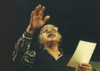 ما هي ديانة مظفر النواب شاعر العراق؟