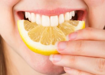 Unexpected Side Effects of Eating Lemon: doctors