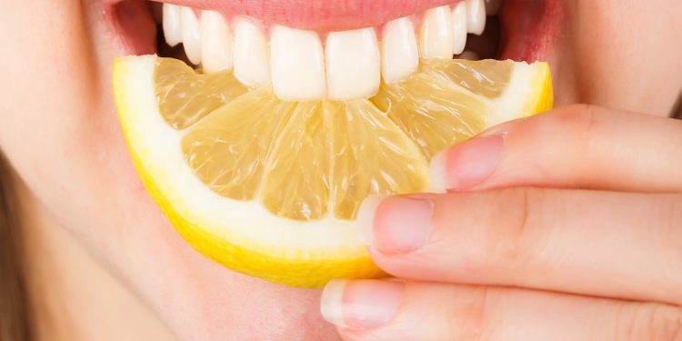 Unexpected Side Effects of Eating Lemon: doctors