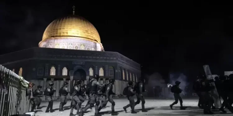 دعوات لاعتبار اقتحام "يوم القدس" يوم بدء هدم قبة الصخرة