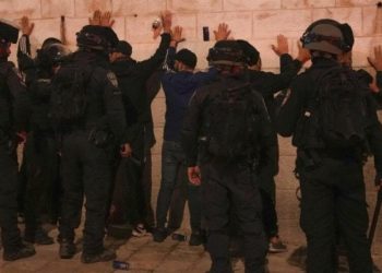 إصابة خطيرة في نابلس ونحو 70 معتقلا في الضفة والقدس