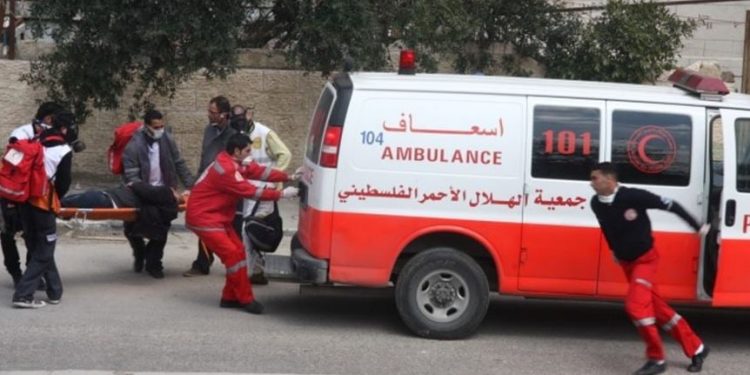 Extremist settlers assault, injure three Palestinians in Nablus