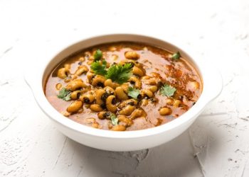 طريقة عمل صينية لوبيا بصلصة الصويا للرجيم