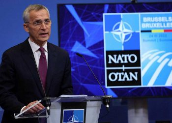 NATO calls on Putin to end the war