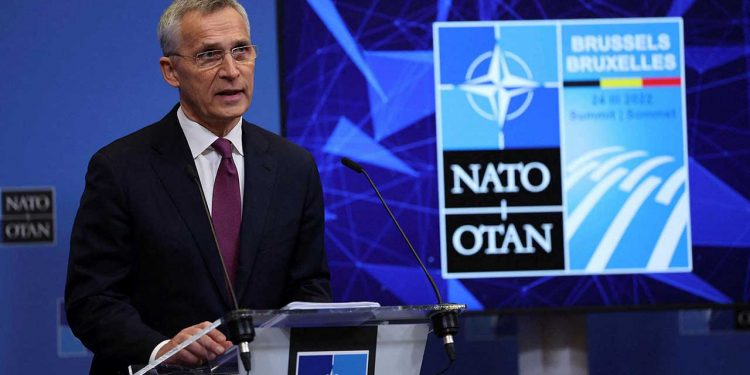 NATO calls on Putin to end the war