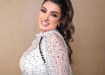 كيف ردت روجينا على الانتقادات التي طالتها عقب ترويجها لمسلسلها الجديد من أمام الكعبة؟