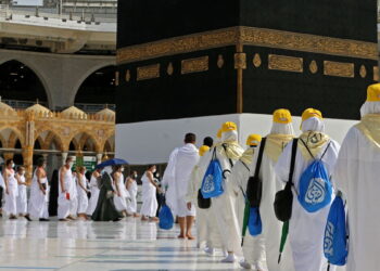 خدمات رقمية وتقنيات حديثة.. السعودية تجند 10 آلاف موظف لخدمة الحجاج