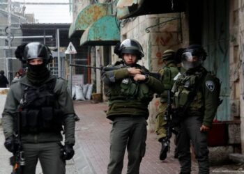 Palestinian worker injured by IOF in Israel