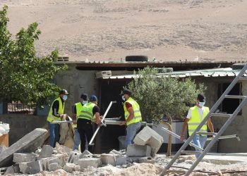 IOF destroys dwellings, agricultural buildings in Hebron