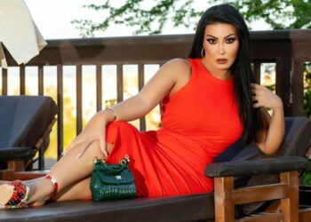 سمية الخشاب تدخل على خط أزمة راشفورد مع الشاب المصري