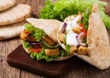 خبز الشاورما