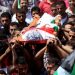 حشود كبيرة تنعي جثمان الشهيد غفران وراسنة في الخليل 98 جماهير غفيرة تشيع جثمان الشهيدة غفران وراسنة بالخليل
