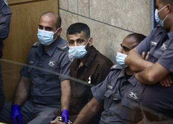 الأسير محمد عارضة يتعرض للتهديد بالقتل