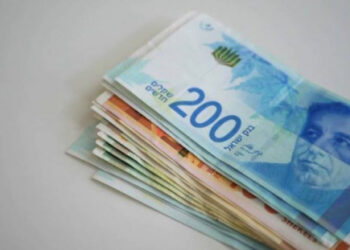 "المباحث" بغزة تضبط اثنين من مروجي العملة المزيفة